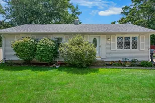 303 Mark Ave, Glendale Heights, IL 60139 - Photo 1