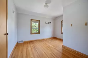 410 E Main St, Genoa, IL 60135 - Photo 15
