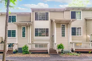 287 W Whispering Oaks Ln, Round Lake, IL 60073 - Photo 1