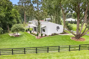 2S976 Deerpath Rd, Batavia, IL 60510 - Photo 59