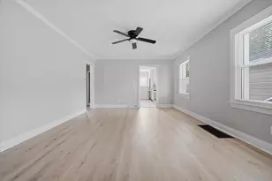 1005 N Western Ave, Bloomington, IL 61701 - Photo 5
