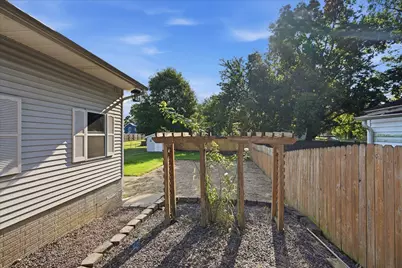 1005 N Western Avenue, Bloomington, IL 61701 - Photo 25