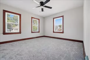 1005 N Western Ave, Bloomington, IL 61701 - Photo 15