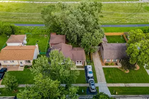 132 Garden Dr, Bolingbrook, IL 60440 - Photo 23