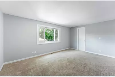 132 Garden Drive, Bolingbrook, IL 60440 - Photo 13