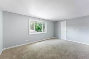 132 Garden Dr, Bolingbrook, IL 60440 - Photo 13