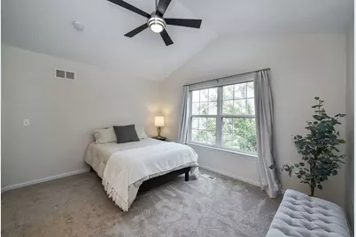 322 Quarry Ridge Circle, Sugar Grove, IL 60554 - Photo 21