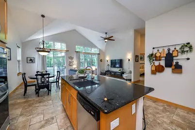 322 Quarry Ridge Circle, Sugar Grove, IL 60554 - Photo 13