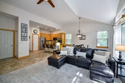 322 Quarry Ridge Circle, Sugar Grove, IL 60554 - Photo 9