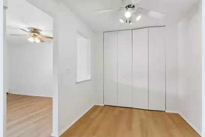 2424 E Oakton Street #2L, Arlington Heights, IL 60004 - Photo 7