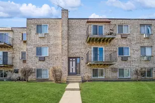 404 Inland Dr, Wheeling, IL 60090 - Photo 1
