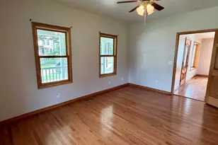 703 Chapel St, Ottawa, IL 61350 - Photo 5