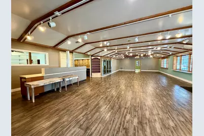 1126 E State Street, Sycamore, IL 60178 - Photo 13