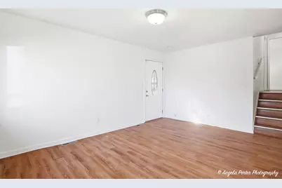 2304 Dickey Avenue, North Chicago, IL 60064 - Photo 9