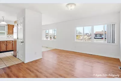 2304 Dickey Avenue, North Chicago, IL 60064 - Photo 7
