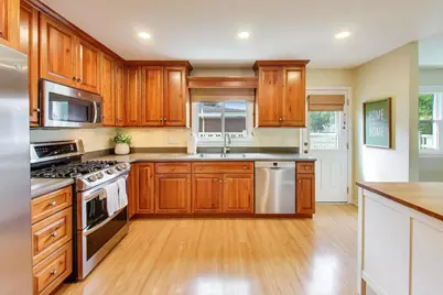 2505 E Mayfair Road, Arlington Heights, IL 60004 - Photo 7