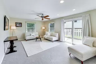 2505 E Mayfair Rd, Arlington Heights, IL 60004 - Photo 9