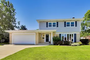 2505 E Mayfair Rd, Arlington Heights, IL 60004 - Photo 1