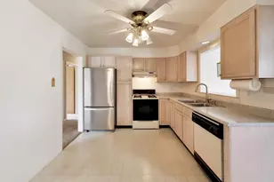 7338 Beckwith Rd, Morton Grove, IL 60053 - Photo 11