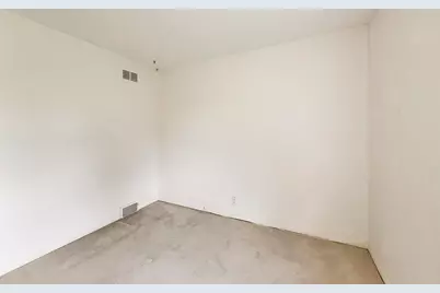 7338 Beckwith Road, Morton Grove, IL 60053 - Photo 27