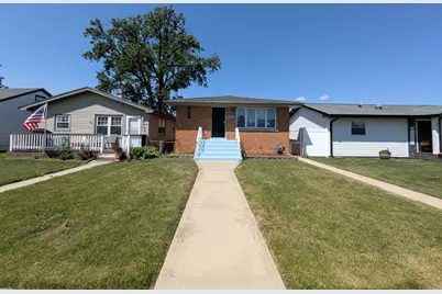 8636 Massasoit Avenue, Burbank, IL 60459 - Photo 1