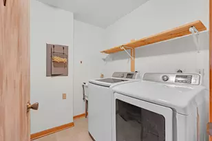 11030 S Theresa Circle, Palos Hills, IL 60465 - Photo 3