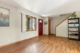 2399 Caton Crest Dr, Crest Hill, IL 60403 - Photo 5