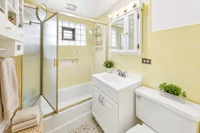 205 E Grand Avenue, Melrose Park, IL 60164 - Photo 15
