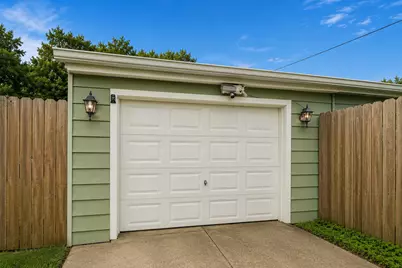 205 E Grand Avenue, Melrose Park, IL 60164 - Photo 37