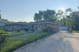 16247 Paulina St, Markham, IL 60428 - Photo 3
