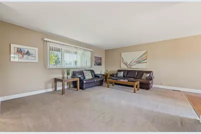 564 Gateshead S, Elk Grove Village, IL 60007 - Photo 5