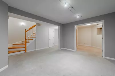 1017 W Dakin Avenue #1, Chicago, IL 60613 - Photo 25