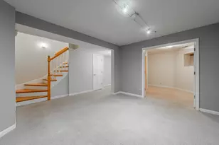 1017 W Dakin Ave, Chicago, IL 60613 - Photo 25