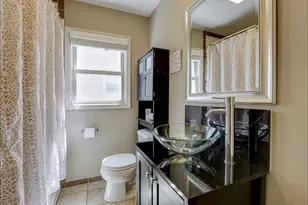 1025 N Main St, Naperville, IL 60563 - Photo 9