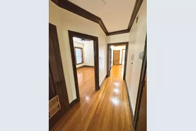 7634 S Phillips Avenue #3, Chicago, IL 60649 - Photo 5