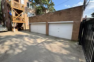 7634 S Phillips Ave, Chicago, IL 60649 - Photo 15