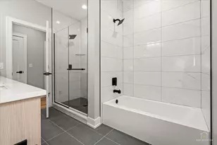 5330 S Mason Ave, Chicago, IL 60638 - Photo 13