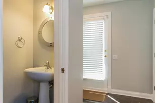 2005 N Hoyne Ave, Chicago, IL 60647 - Photo 5