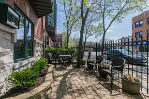 2005 N Hoyne Ave, Chicago, IL 60647 - Photo 3