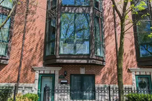 2005 N Hoyne Ave, Chicago, IL 60647 - Photo 1