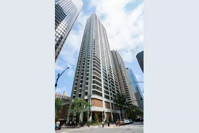 400 E Ohio Street #4202, Chicago, IL 60611 - Photo 1