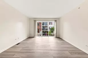 700 Mill Cir, Wheeling, IL 60090 - Photo 5