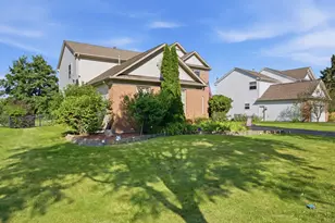 4050 Bunker Hill Dr, Algonquin, IL 60102 - Photo 5