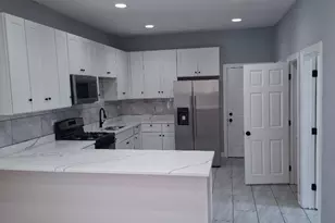 839 W 54th St, Chicago, IL 60609 - Photo 3