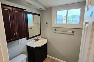 618 W Comstock Ave, Elmhurst, IL 60126 - Photo 21