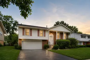 17730 Cherrywood Ln, Homewood, IL 60430 - Photo 1