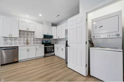 2301 S Laramie Avenue, Cicero, IL 60804 - Photo 9