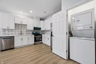 2301 S Laramie Ave, Cicero, IL 60804 - Photo 9