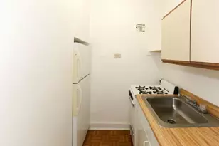 4735 N Beacon St, Chicago, IL 60640 - Photo 3