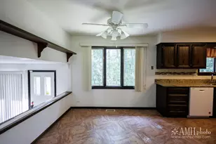 855 Charles St, Crete, IL 60417 - Photo 23